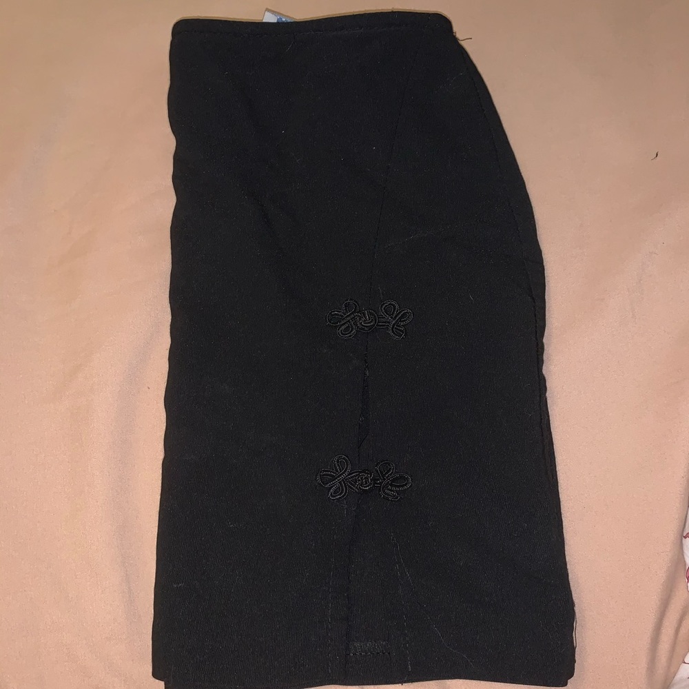 simple and sexy little black skirt with slit